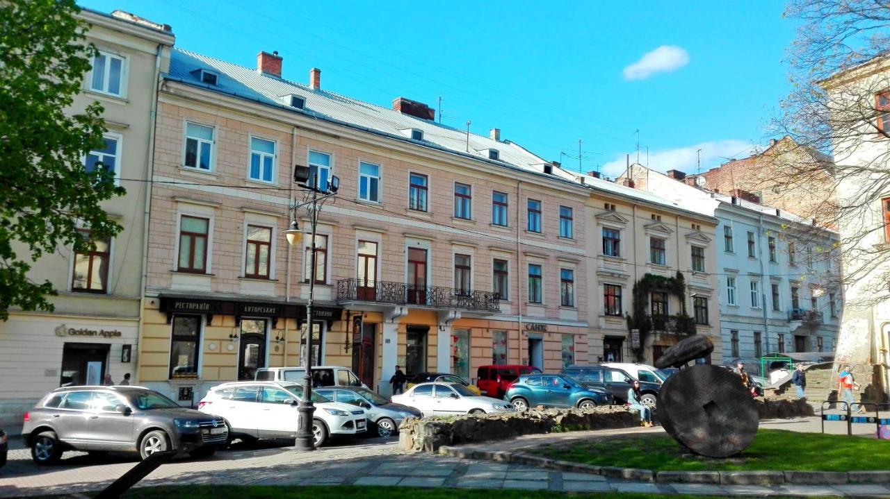 Apartments On Valova 25 Lvov Exteriér fotografie
